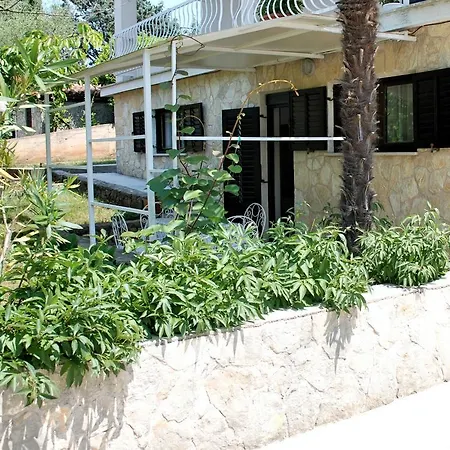 Studio Maya Apartment Malinska